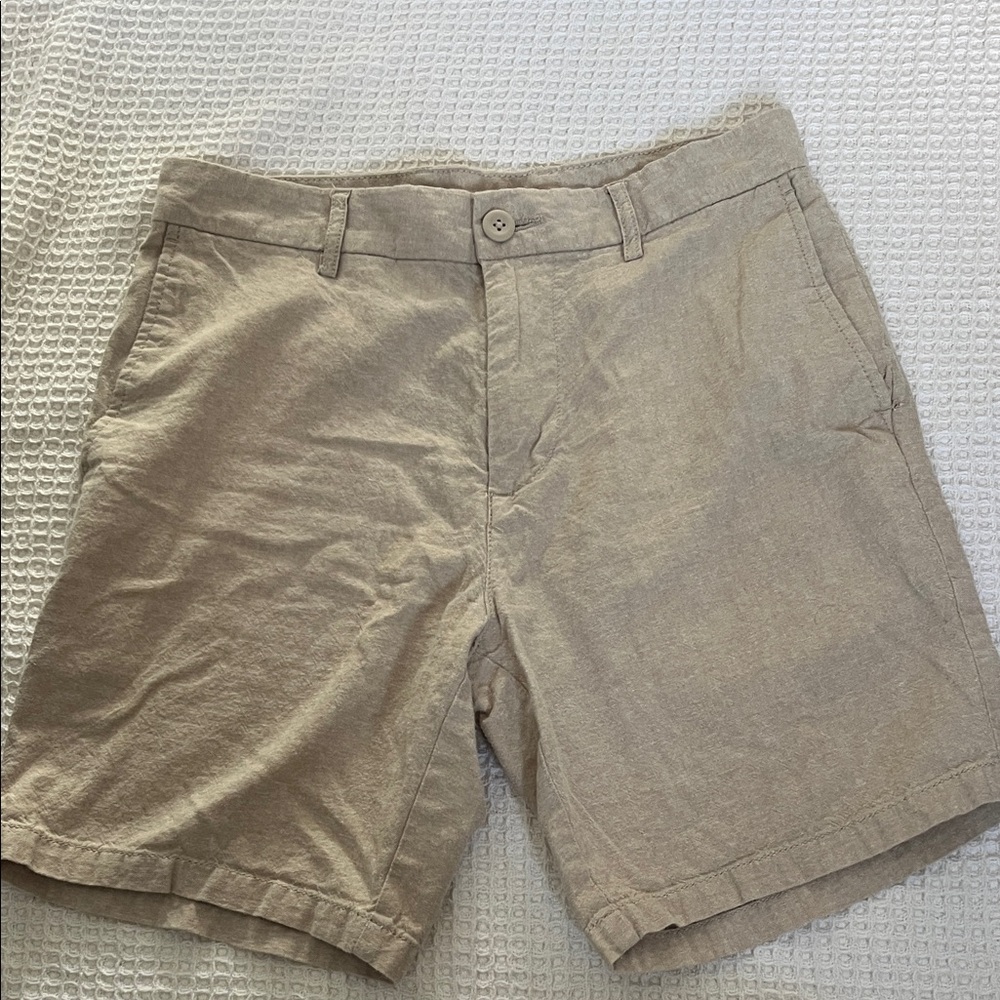Old Navy Beige Flat-Front Men's Shorts